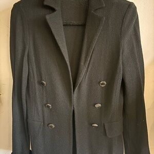 Chic Black Double-Breasted Blazer